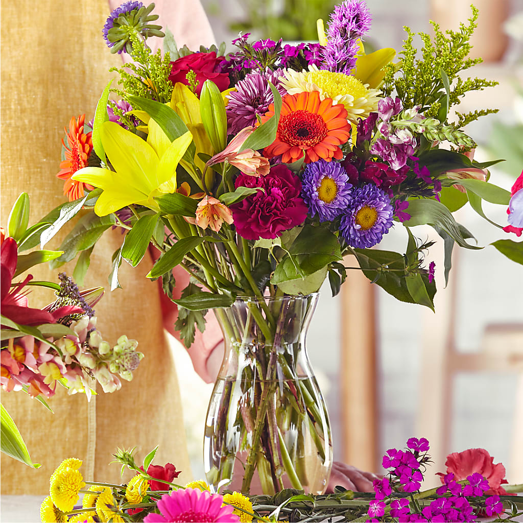 Bold & Bright – A Florist Original – Chillicothe High Street Flower Shop, Chillicothe OH