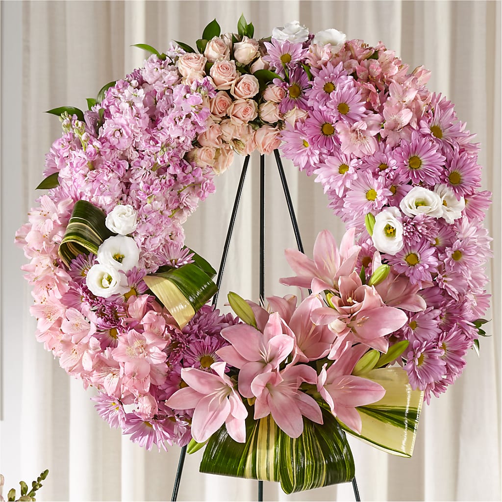 Gift of Warmth Wreath – Chillicothe High Street Flower Shop, Chillicothe OH