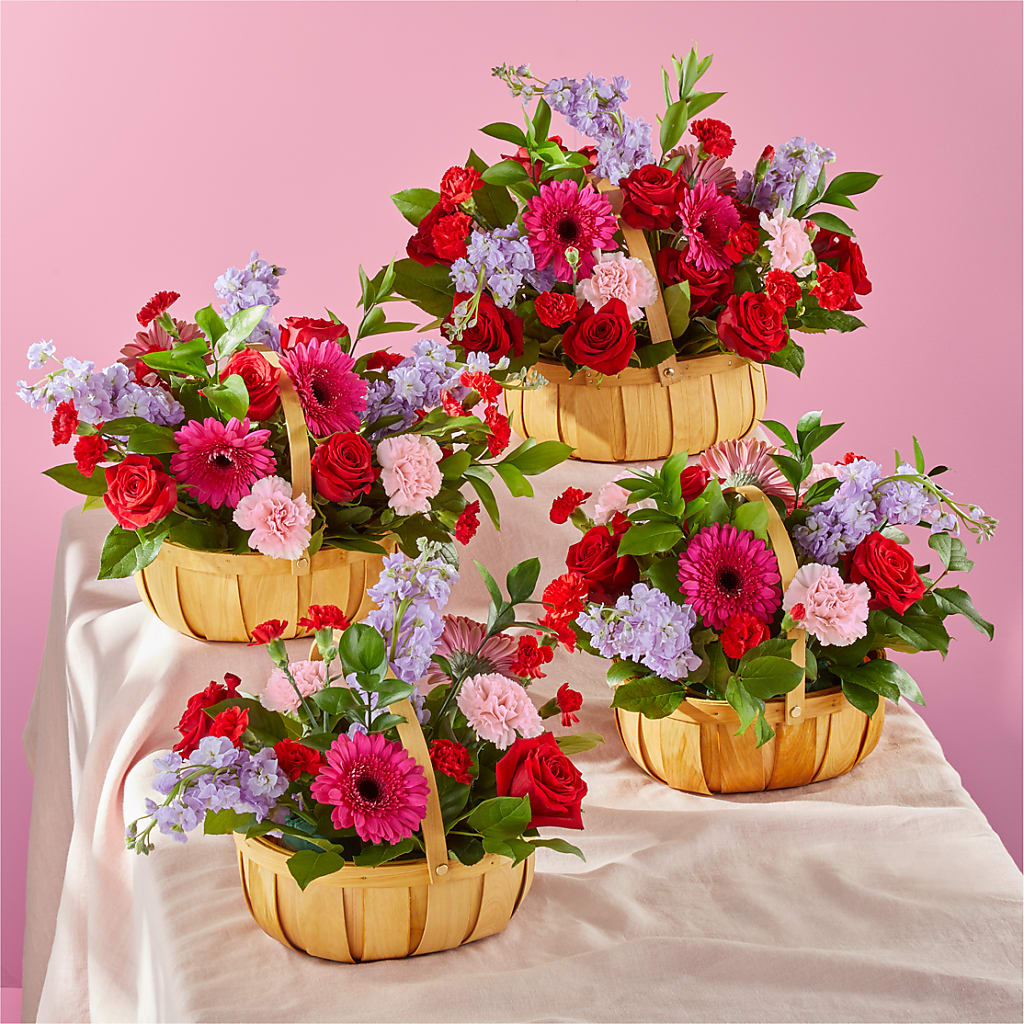 Pink Picnic Basket – Chillicothe High Street Flower Shop, Chillicothe OH