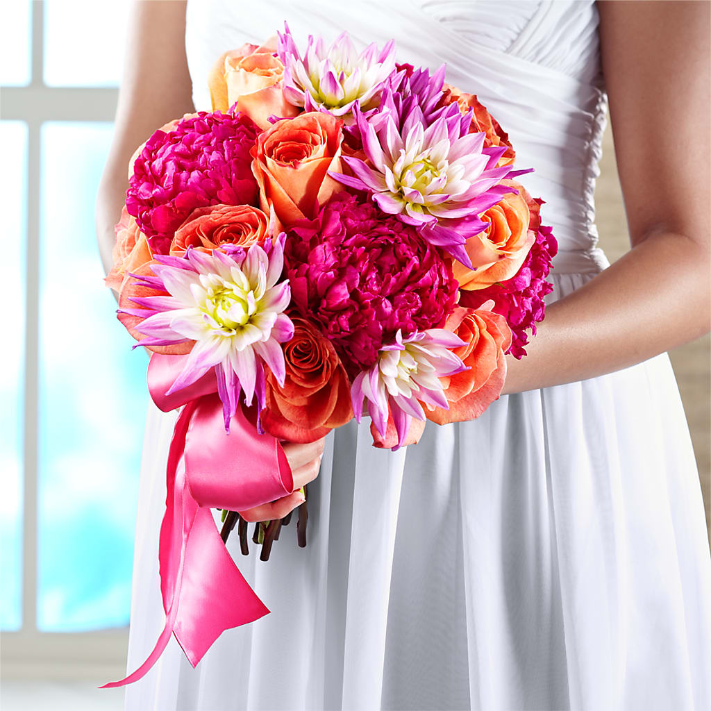 New Love Bouquet – Chillicothe High Street Flower Shop, Chillicothe OH