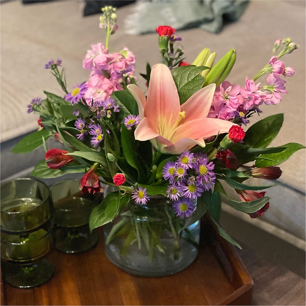Romantique Bouquet –  Chillicothe High Street Flower Shop, Chillicothe OH