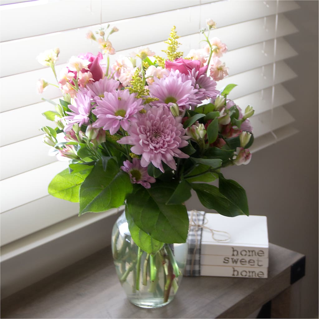 Pastel Tradition - A Florist Original –  Chillicothe High Street Flower Shop, Chillicothe OH