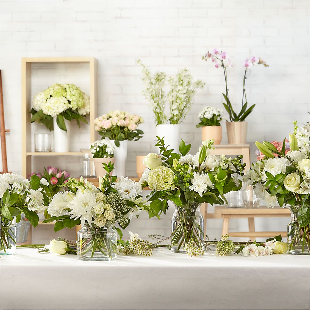 Classic Ivory – A Florist Original –  Chillicothe High Street Flower Shop, Chillicothe OH